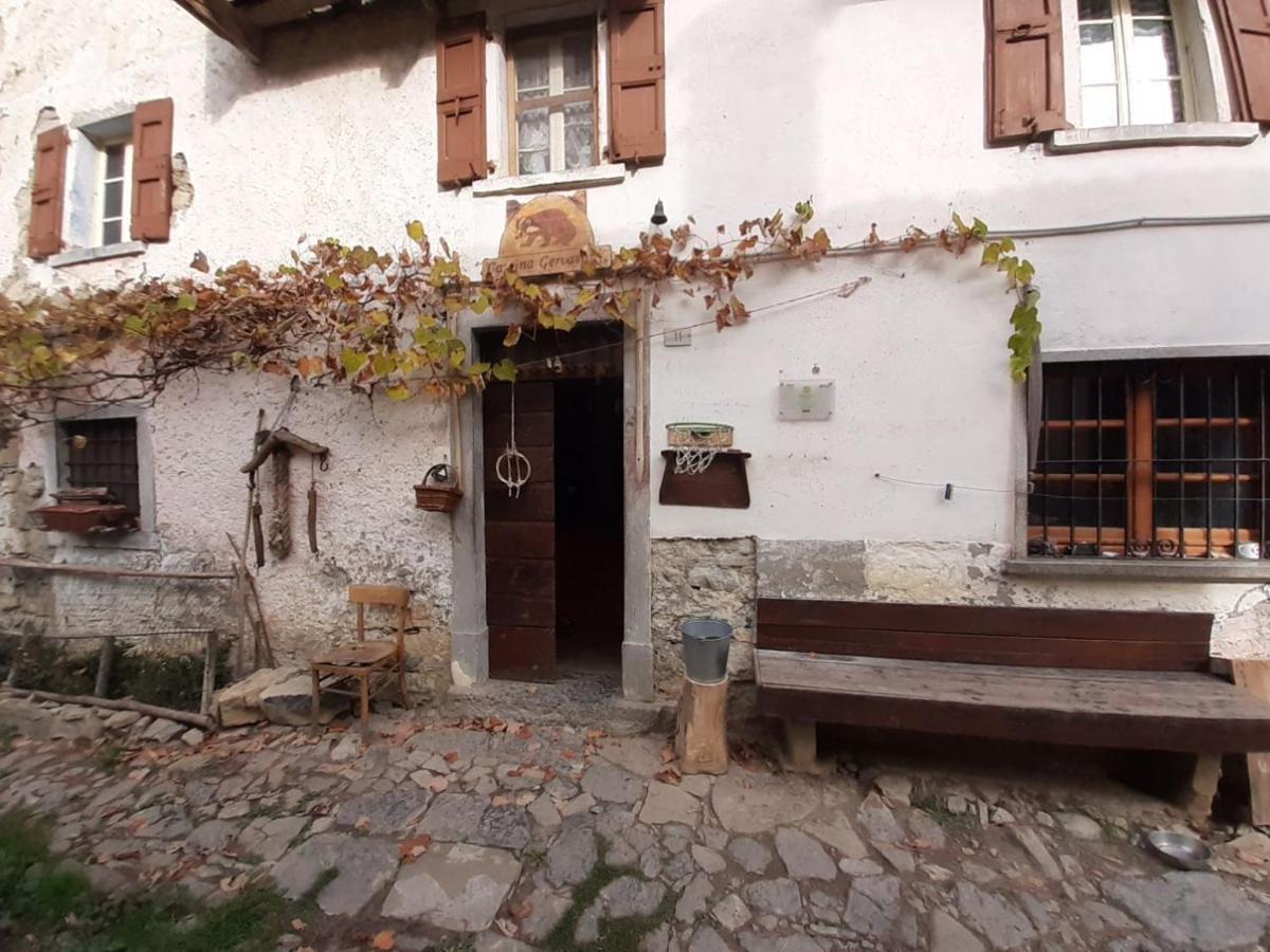 Agriturismo Cascina Gervasoni San Giovanni Bianco Exterior photo